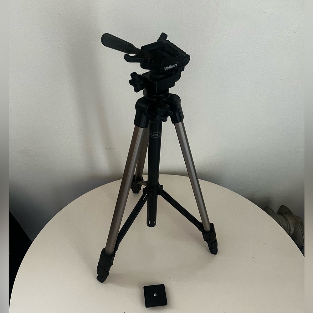 Velbon T-3500 Tripod with DSLR adapter